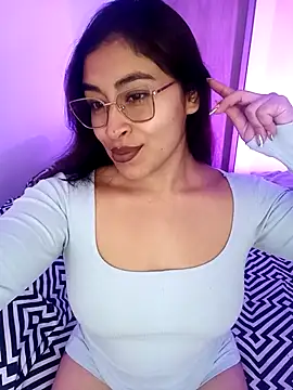 AnonymousGirl online show from May 7, 2026, 3:26 pm
