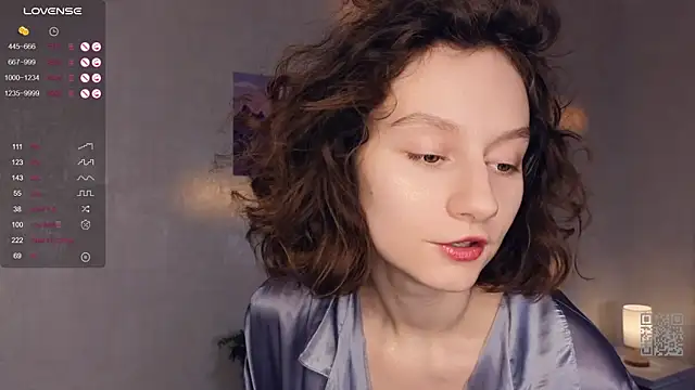 Leya Curly online show from March 13, 2025, 3:39 pm