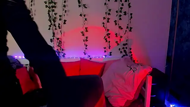 Sahara Shields online show from February 27, 2025, 10:11 am