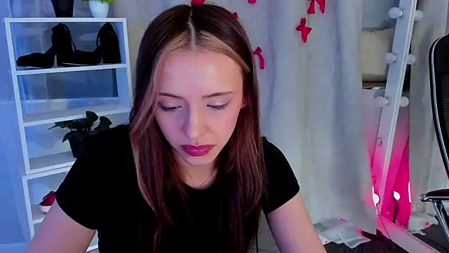 Sahara Shields online show from March 5, 2025, 4:35 pm