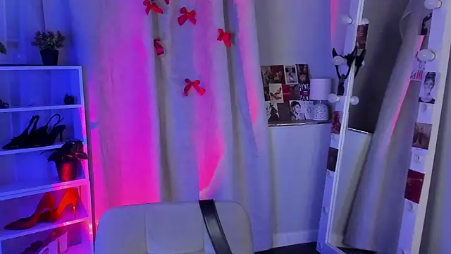 Sahara Shields online show from September 19, 2025, 9:57 am