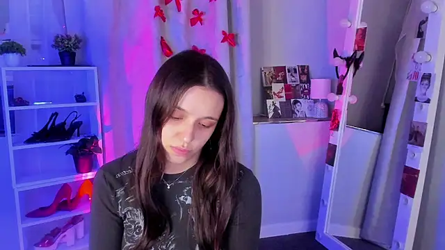 Sahara Shields online show from September 14, 2025, 10:37 am