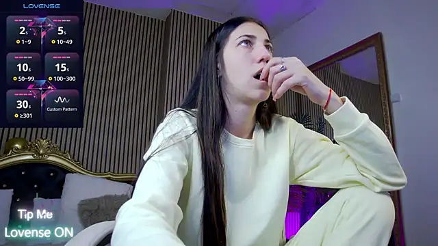 KeylaBlair online show from March 8, 2025, 5:01 pm