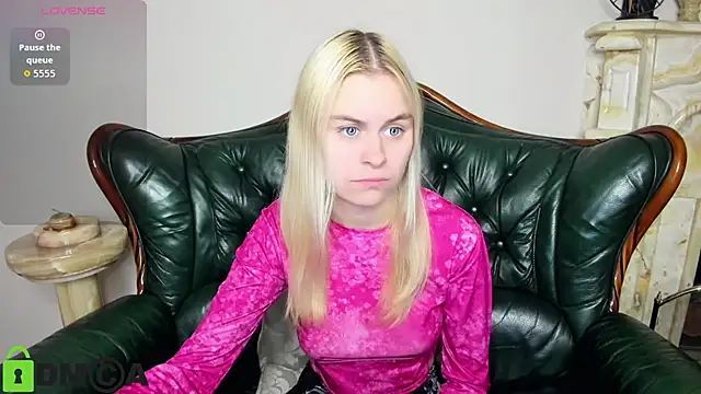 HillEva online show from November 13, 2025, 9:13 am