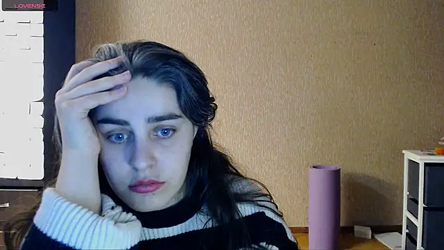  Roselina  online show from March 1, 2026, 3:56 pm