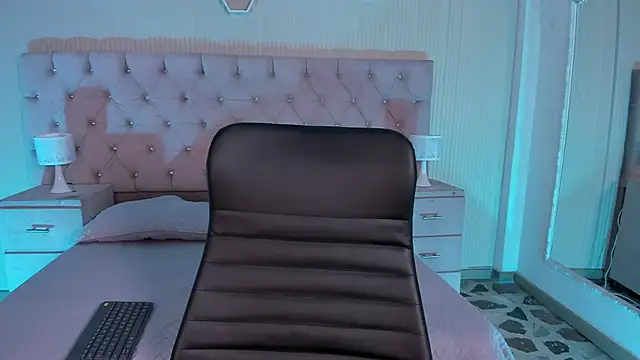 MattThompsonn online show from February 10, 2026, 11:26 pm