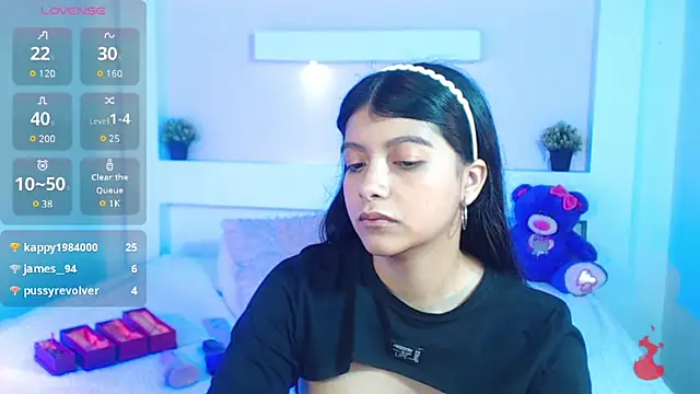 IslaBlaze online show from March 13, 2025, 3:39 pm