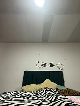 Snapshot of Keyler_True18 chatting on February 5, 2026, 10:22 am Keyler True18 online show from February 5, 2026, 10:22 am