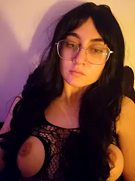 Vanessa-2002 online show from February 5, 2026, 10:27 pm