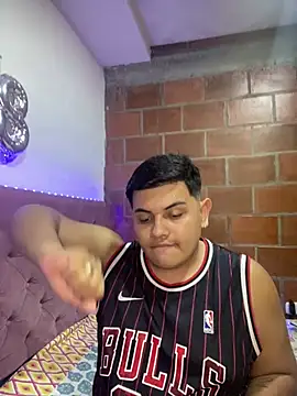 Snapshot of HOT_BOY_18_ chatting on January 15, 2025, 3:00 am HOT BOY 18 online show from January 15, 2025, 3:00 am