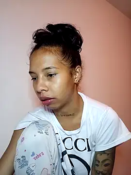 Miss sparkle00 online show from February 2, 2025, 6:36 am