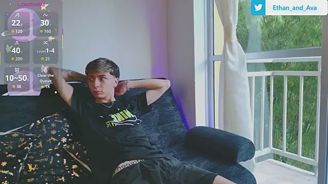 ethan and ava online show from November 15, 2025, 1:04 pm