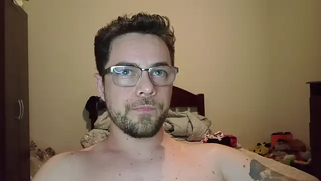 Snapshot of Dyllan__ chatting on June 30, 2026, 1:49 am Dyllan online show from June 30, 2026, 1:49 am