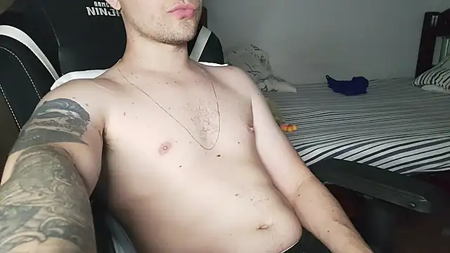 Dyllan   online show from October 16, 2025, 10:07 pm