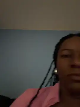 xoxoHotCoCo online show from July 6, 2026, 12:56 pm