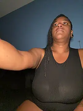 xoxoHotCoCo online show from May 26, 2026, 8:45 am