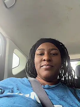 xoxoHotCoCo online show from August 1, 2026, 6:17 pm