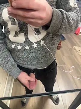 Snapshot of Klaus298 chatting on February 17, 2026, 7:05 am Klaus298 online show from February 17, 2026, 7:05 am