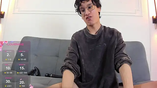 Cum hunters online show from June 18, 2026, 3:27 am