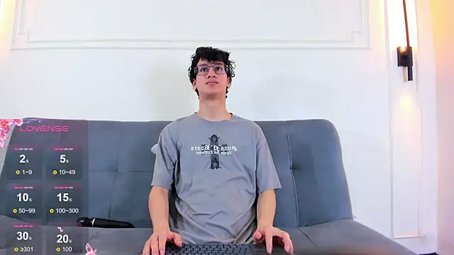 Cum hunters online show from June 12, 2026, 3:04 am