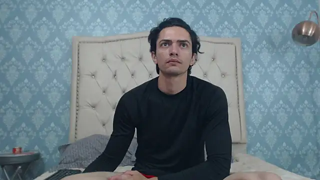 Uzcategui addams online show from February 4, 2025, 1:27 pm