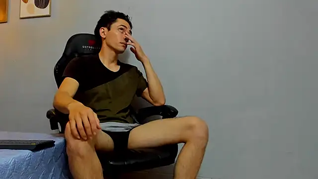 Uzcategui addams online show from February 12, 2025, 5:58 am