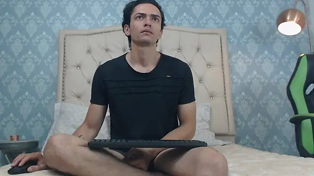 Uzcategui addams online show from February 1, 2025, 1:09 pm