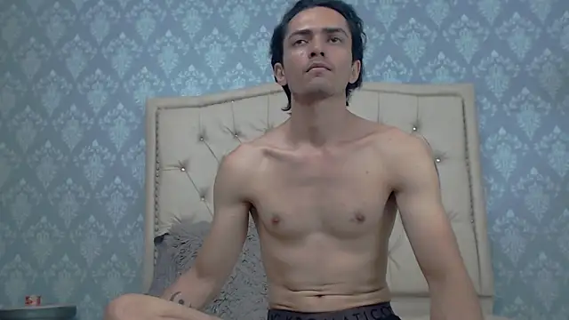 Uzcategui addams online show from January 30, 2025, 7:48 pm