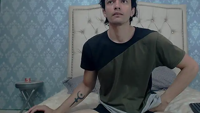 Uzcategui addams online show from January 30, 2025, 1:42 pm