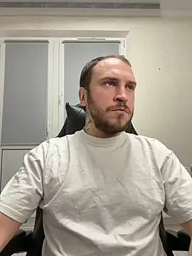  XxX-XxX  online show from March 18, 2025, 9:21 pm