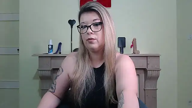 Snapshot of kamilalova chatting on March 31, 2026, 2:19 pm kamilalova online show from March 31, 2026, 2:19 pm