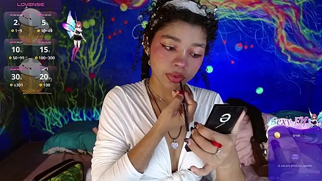 Snapshot of lucie_petite chatting on February 28, 2026, 6:51 pm lucie petite online show from February 28, 2026, 6:51 pm