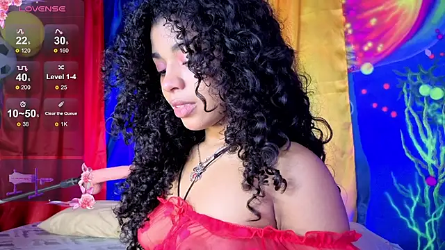 lucie petite online show from July 15, 2026, 6:26 pm