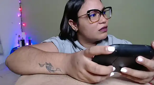 sweetlatin01 online show from January 24, 2025, 12:52 am