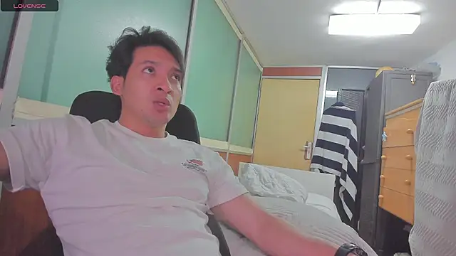 RagnarLothbrokXX online show from February 17, 2025, 11:54 pm