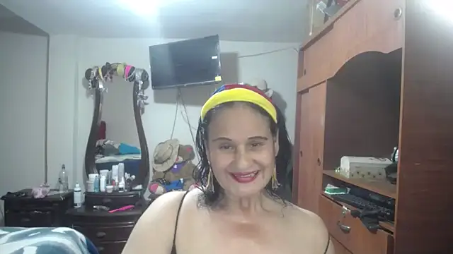 jazmin mature  online show from May 1, 2026, 4:12 pm