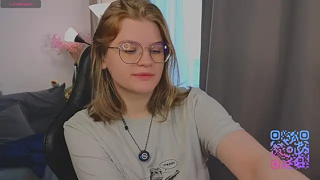 Snapshot of _JessieVibes chatting on July 5, 2026, 2:13 pm JessieVibes online show from July 5, 2026, 2:13 pm