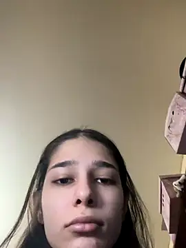 mollyEXD online show from December 18, 2025, 2:10 pm