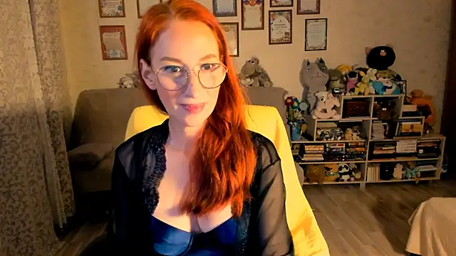 red rocco online show from September 26, 2025, 4:03 pm