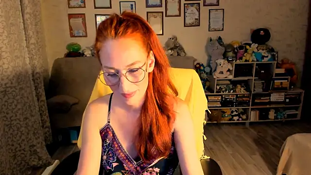 red rocco online show from September 27, 2025, 4:35 pm