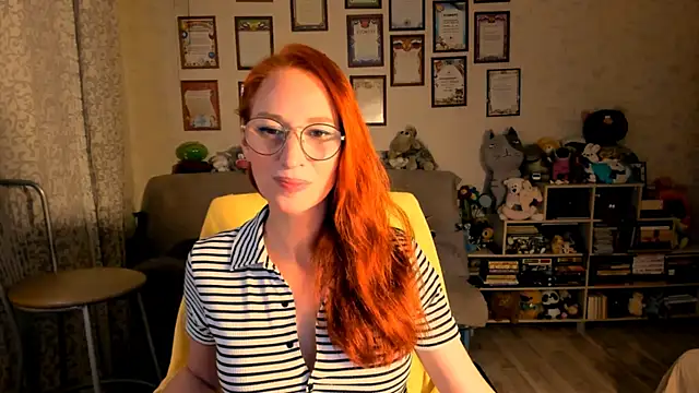 red rocco online show from October 16, 2025, 4:26 pm