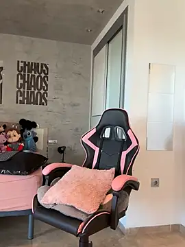 Rosariolovex online show from September 22, 2025, 7:25 am