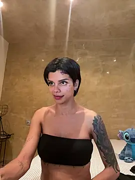 Rosariolovex online show from February 5, 2025, 1:44 pm