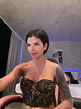 Rosariolovex online show from March 18, 2025, 5:01 pm