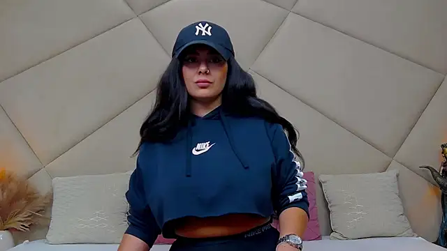 ChloeFrost online show from September 20, 2025, 5:01 am