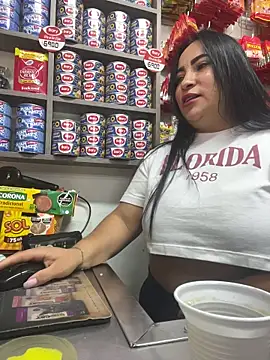 Snapshot of Miia_Jazmin chatting on March 13, 2026, 1:05 pm Miia Jazmin online show from March 13, 2026, 1:05 pm