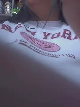 Miia Jazmin online show from October 19, 2025, 7:05 pm