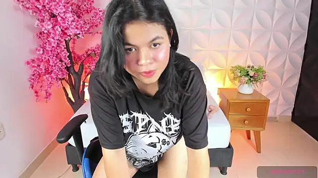 adarna13  online show from March 13, 2025, 10:21 pm