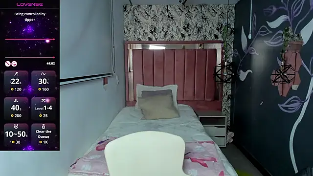 Connie Bell online show from February 2, 2026, 10:20 pm