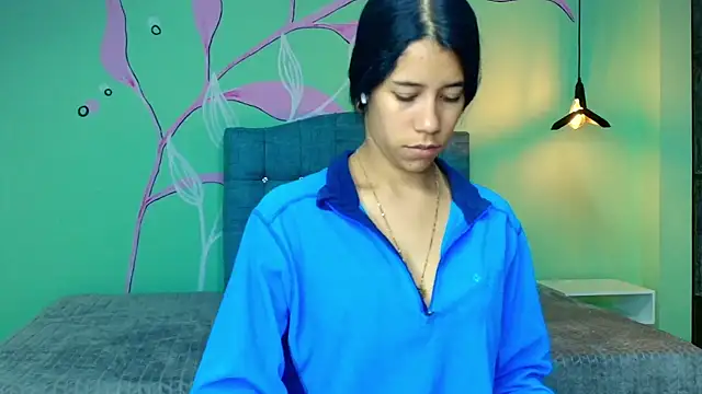 Connie Bell online show from October 13, 2025, 12:07 pm